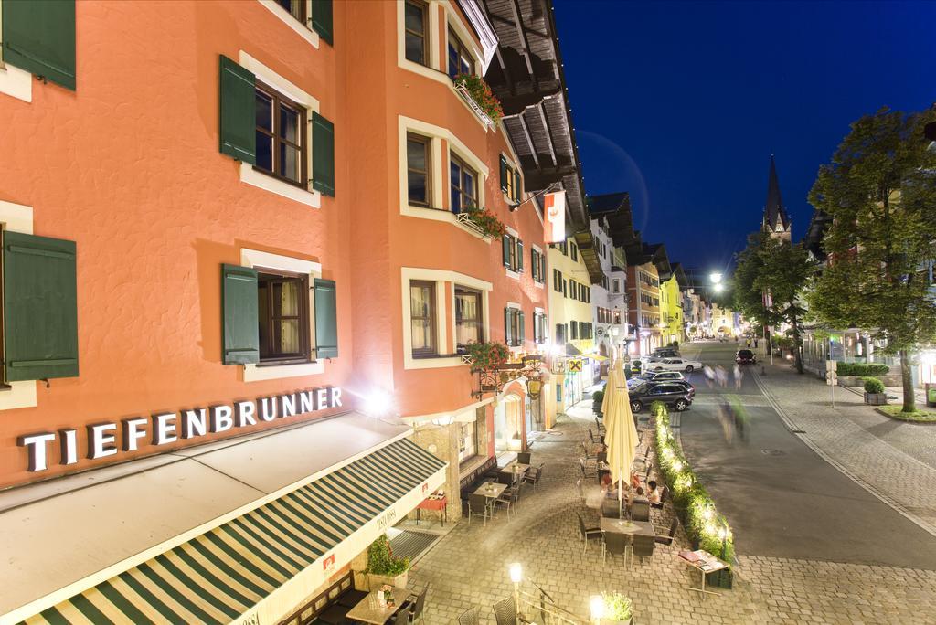 Hotel Tiefenbrunner キッツビュール エクステリア 写真